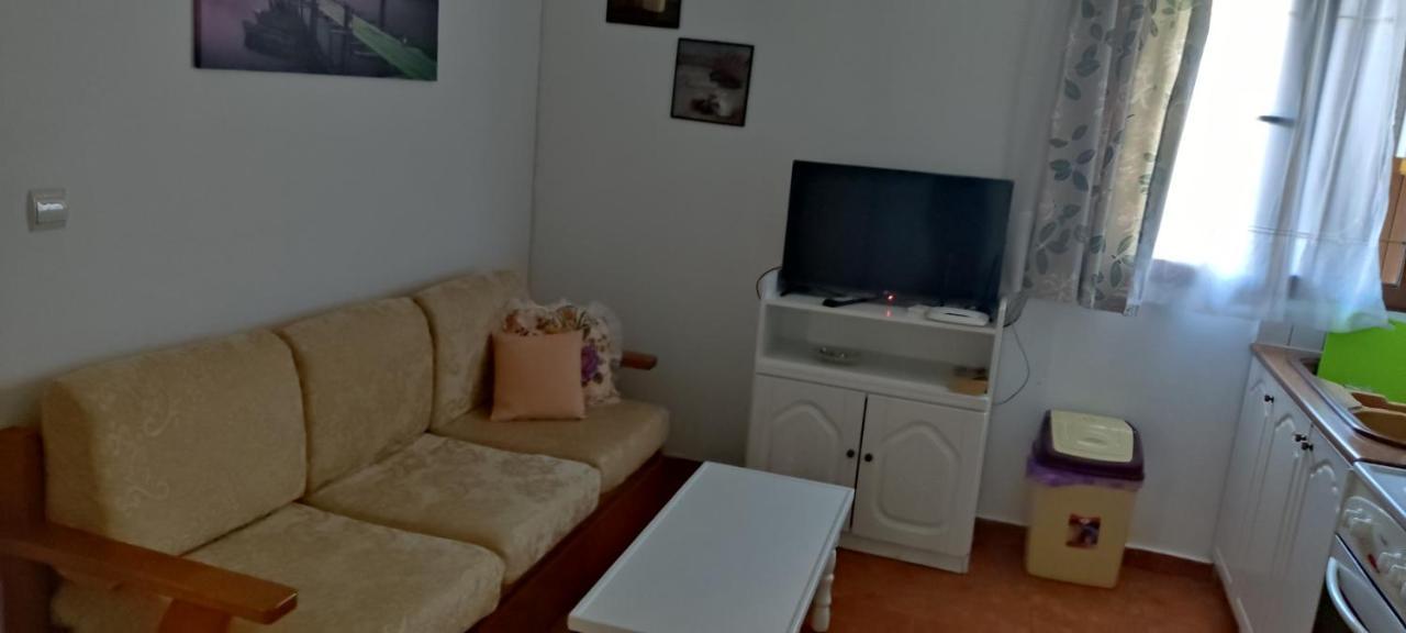 Rina Apartment Sarande